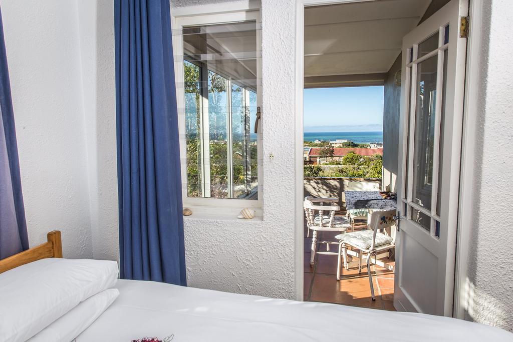The Trailhouse Hotell Bettyʼs Bay Exteriör bild